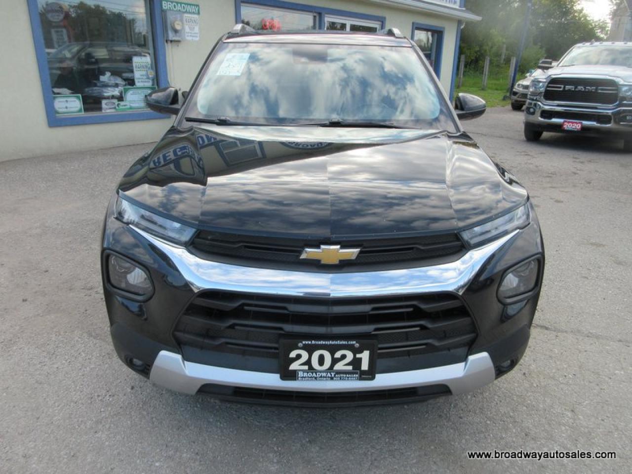 2021 Chevrolet TrailBlazer ALL-WHEEL DRIVE LT-MODEL 5 PASSENGER 1.3L - DOHC.. LEATHER.. HEATED SEATS.. PANORAMIC SUNROOF.. POWER TAILGATE.. BACK-UP CAMERA.. Photo3