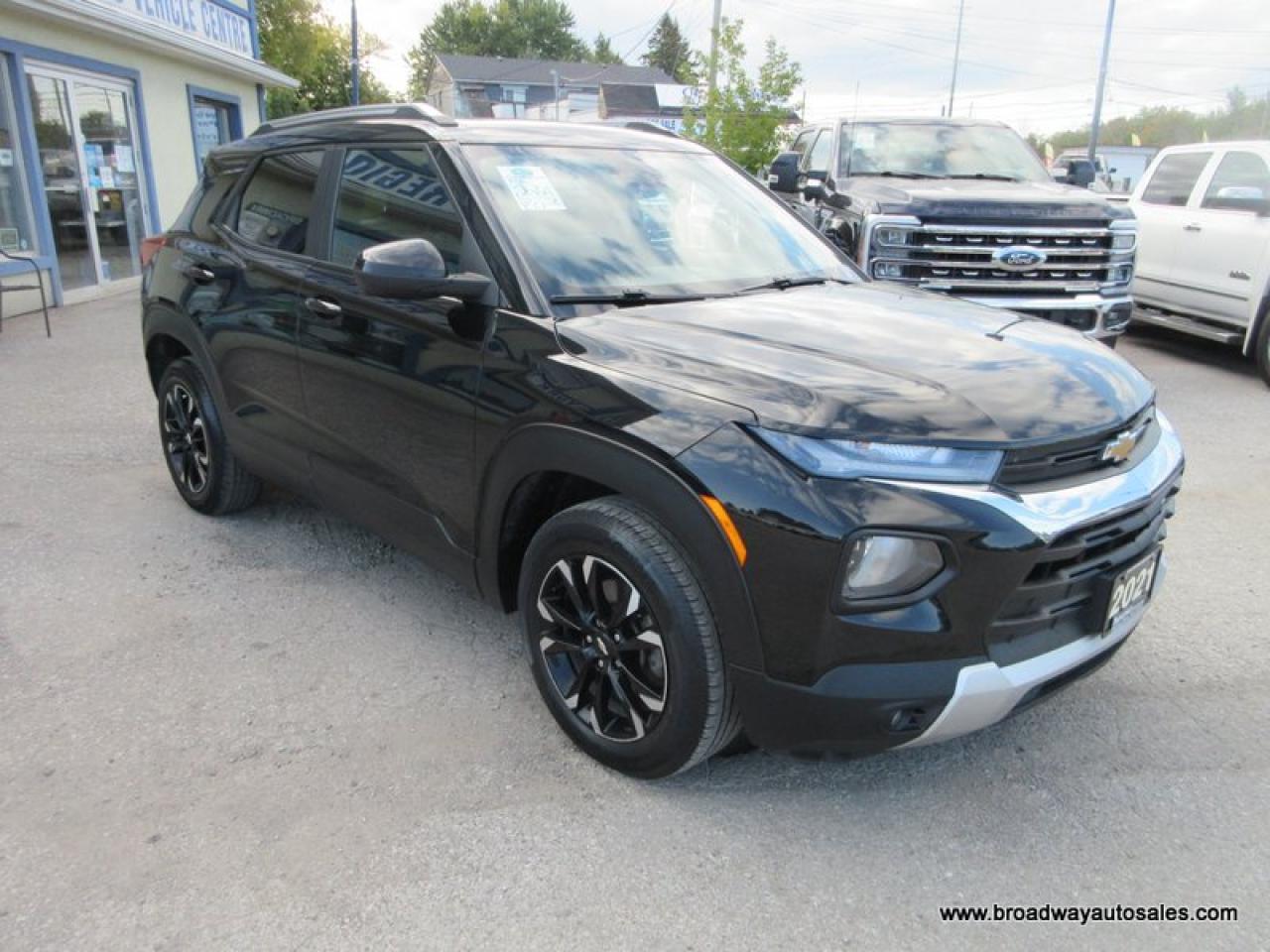 2021 Chevrolet TrailBlazer ALL-WHEEL DRIVE LT-MODEL 5 PASSENGER 1.3L - DOHC.. LEATHER.. HEATED SEATS.. PANORAMIC SUNROOF.. POWER TAILGATE.. BACK-UP CAMERA.. Photo4