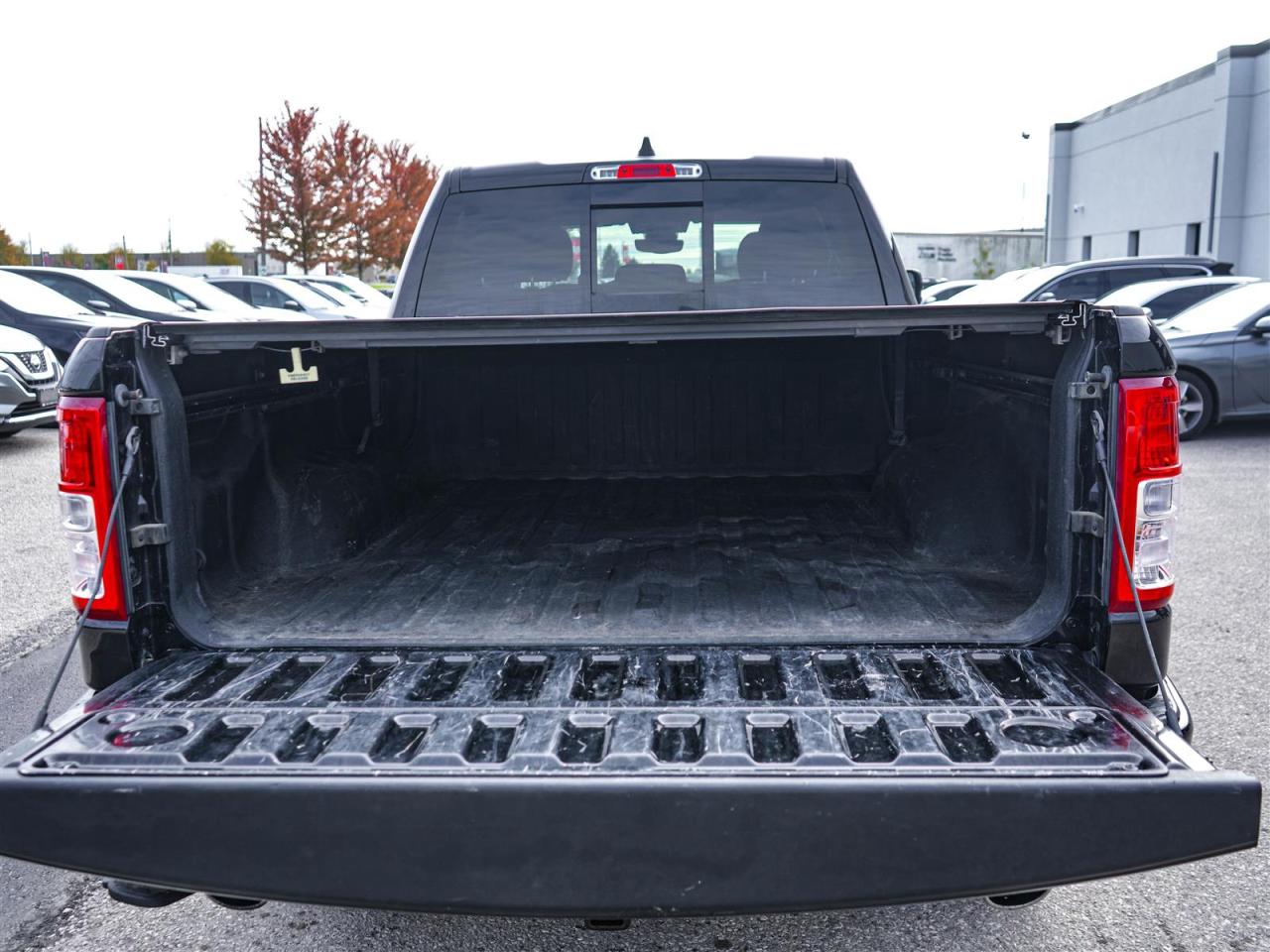 2020 RAM 1500 BIG HORN SPORT | 5.7L V8 4x4 | LEVEL 2 | OFF ROAD PKG Photo