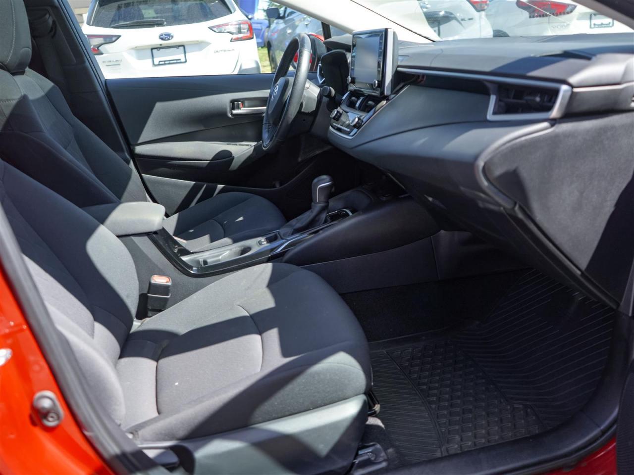 2021 Toyota Corolla LE | UPGRADE | SUNROOF | NO ACCIDENTS | 19 SERV REC Photo