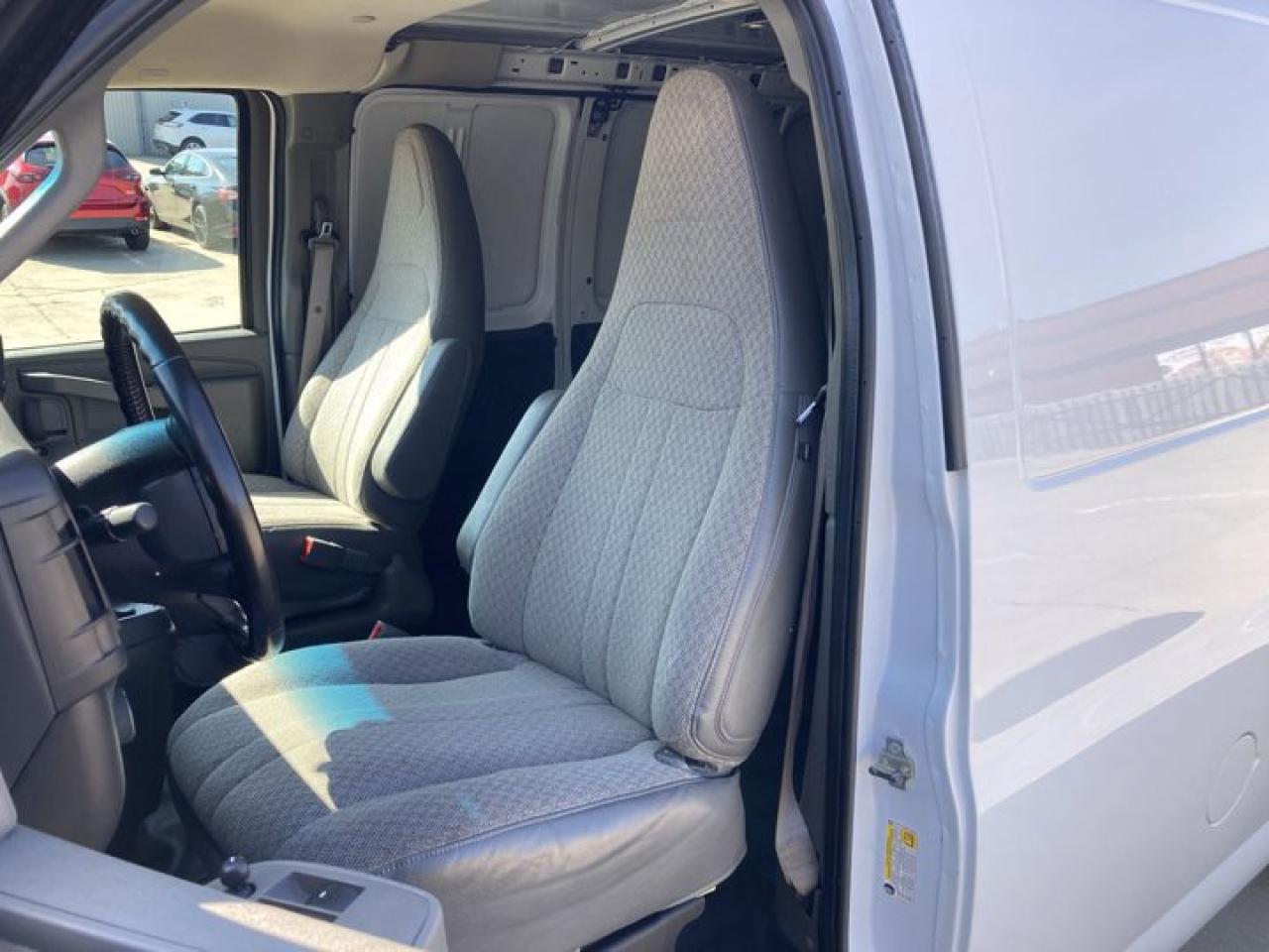 2023 Chevrolet Express Cargo Van 2500 Photo