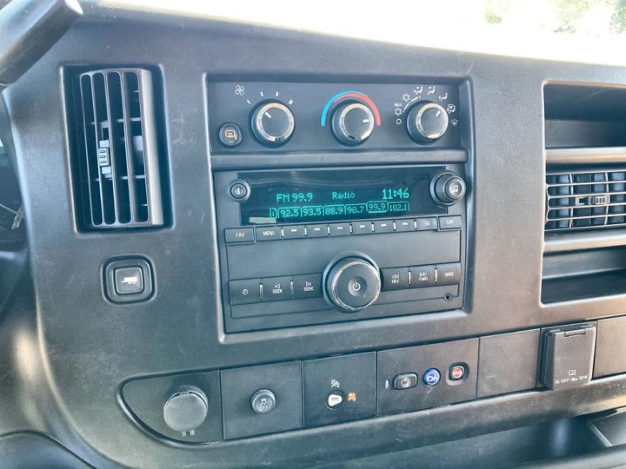 2023 Chevrolet Express Cargo Van 2500 Photo