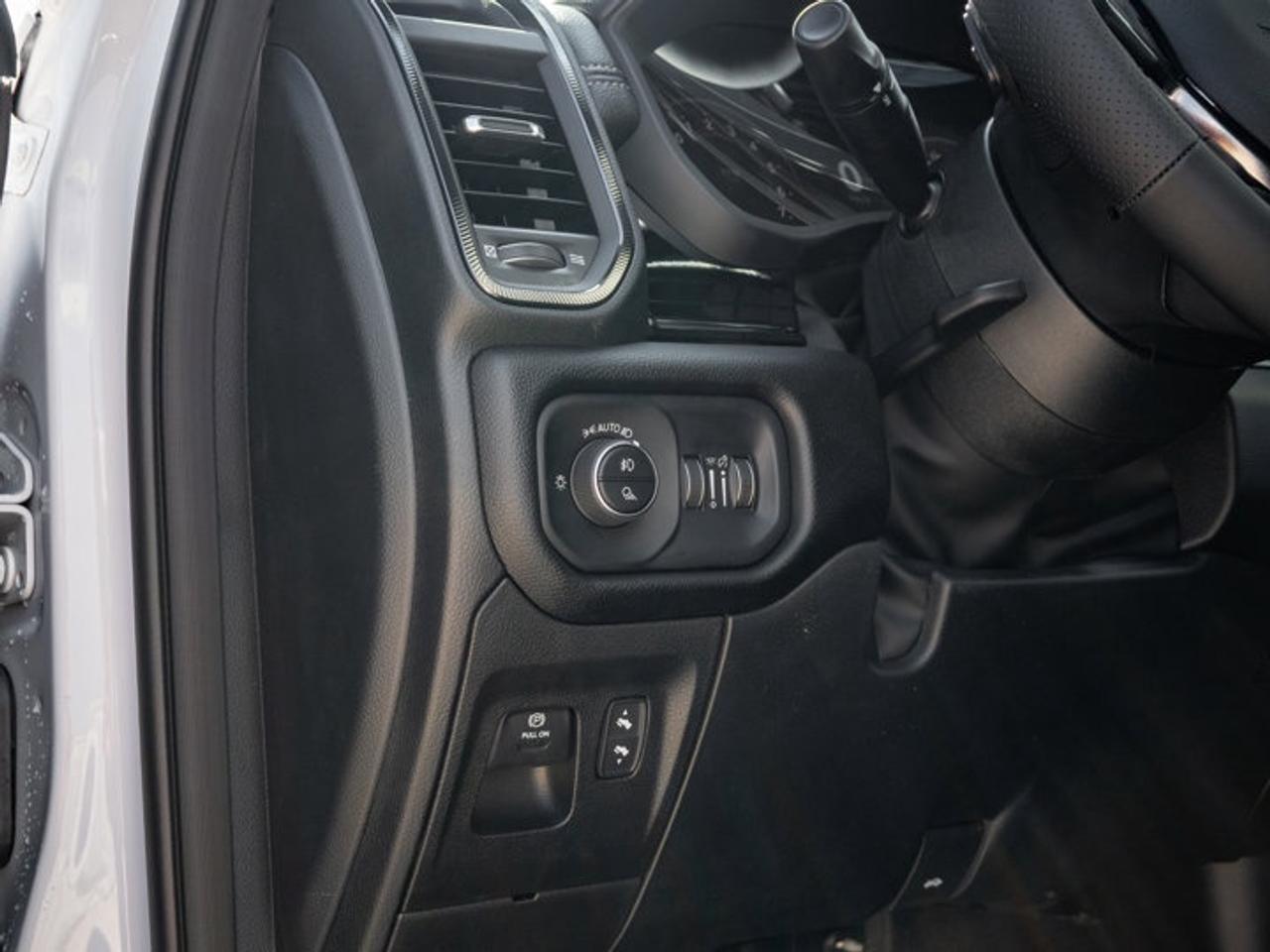 2026 RAM 1500 SPORT Photo