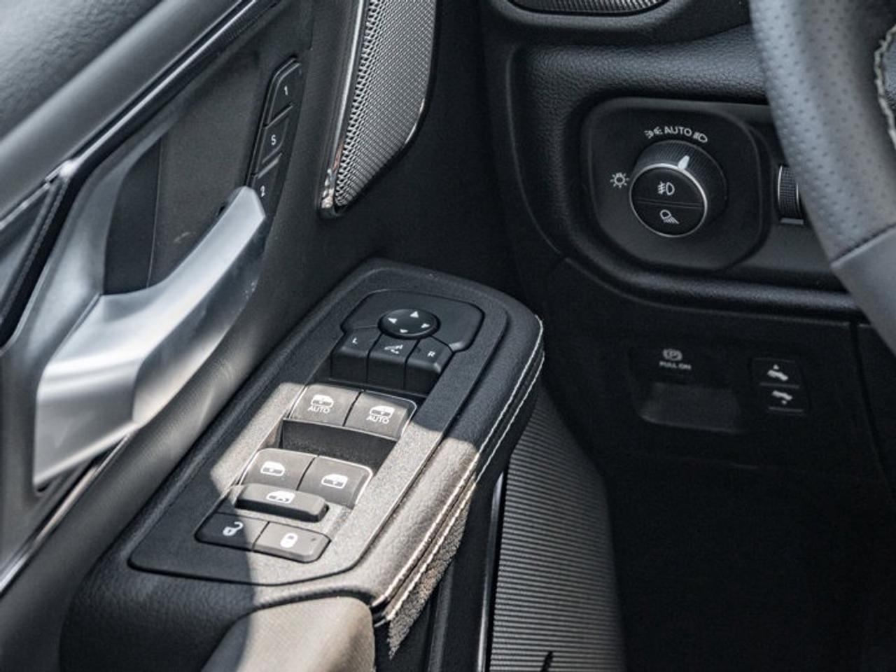 2026 RAM 1500 SPORT Photo