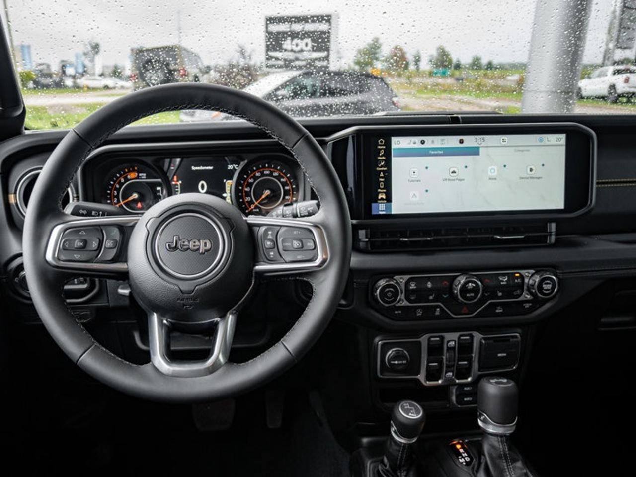2025 Jeep Wrangler Sahara Photo5