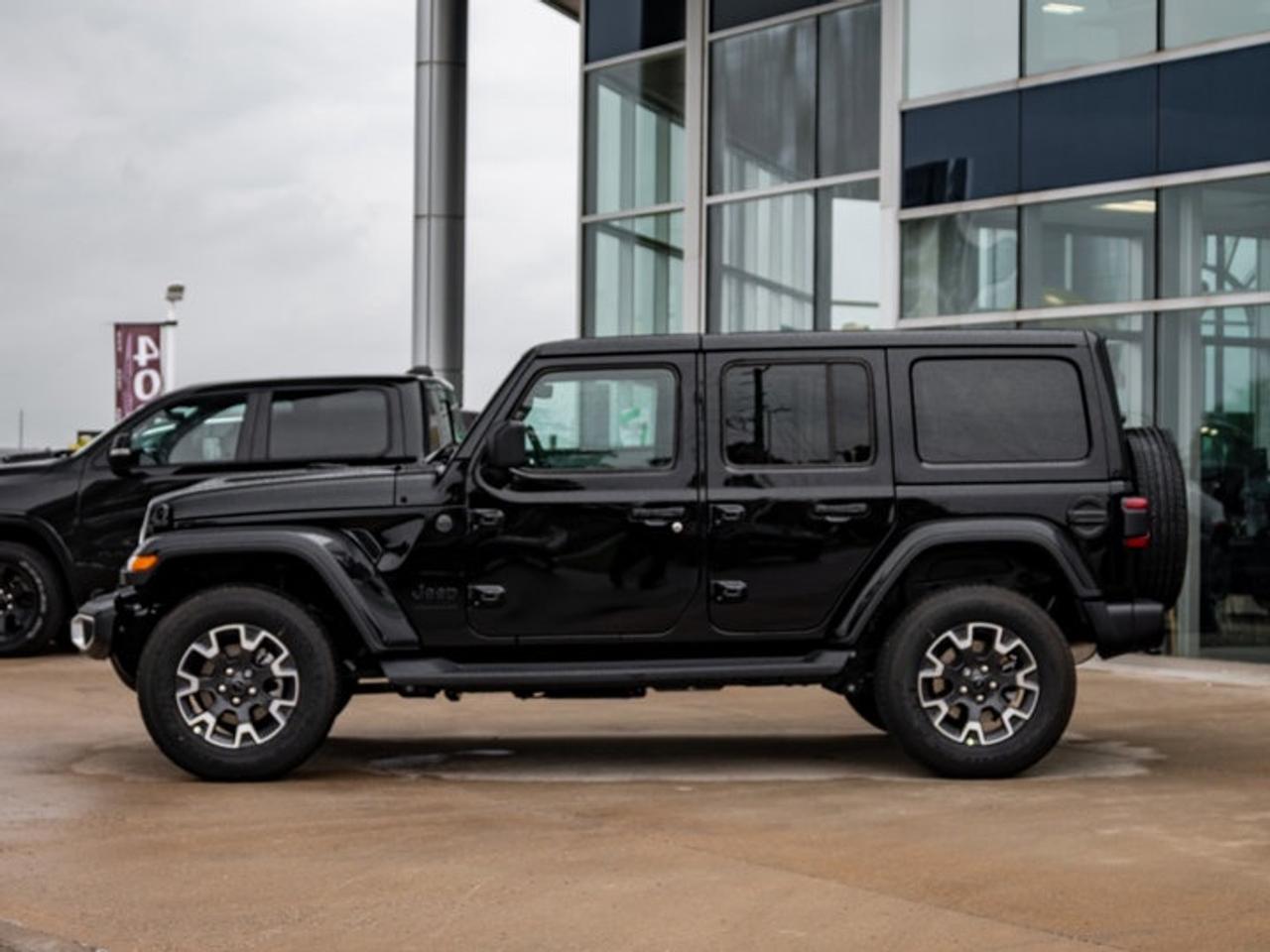 2025 Jeep Wrangler Sahara Photo3