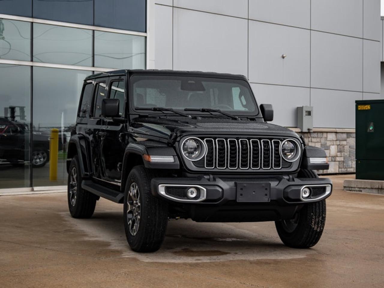 2025 Jeep Wrangler Sahara Photo