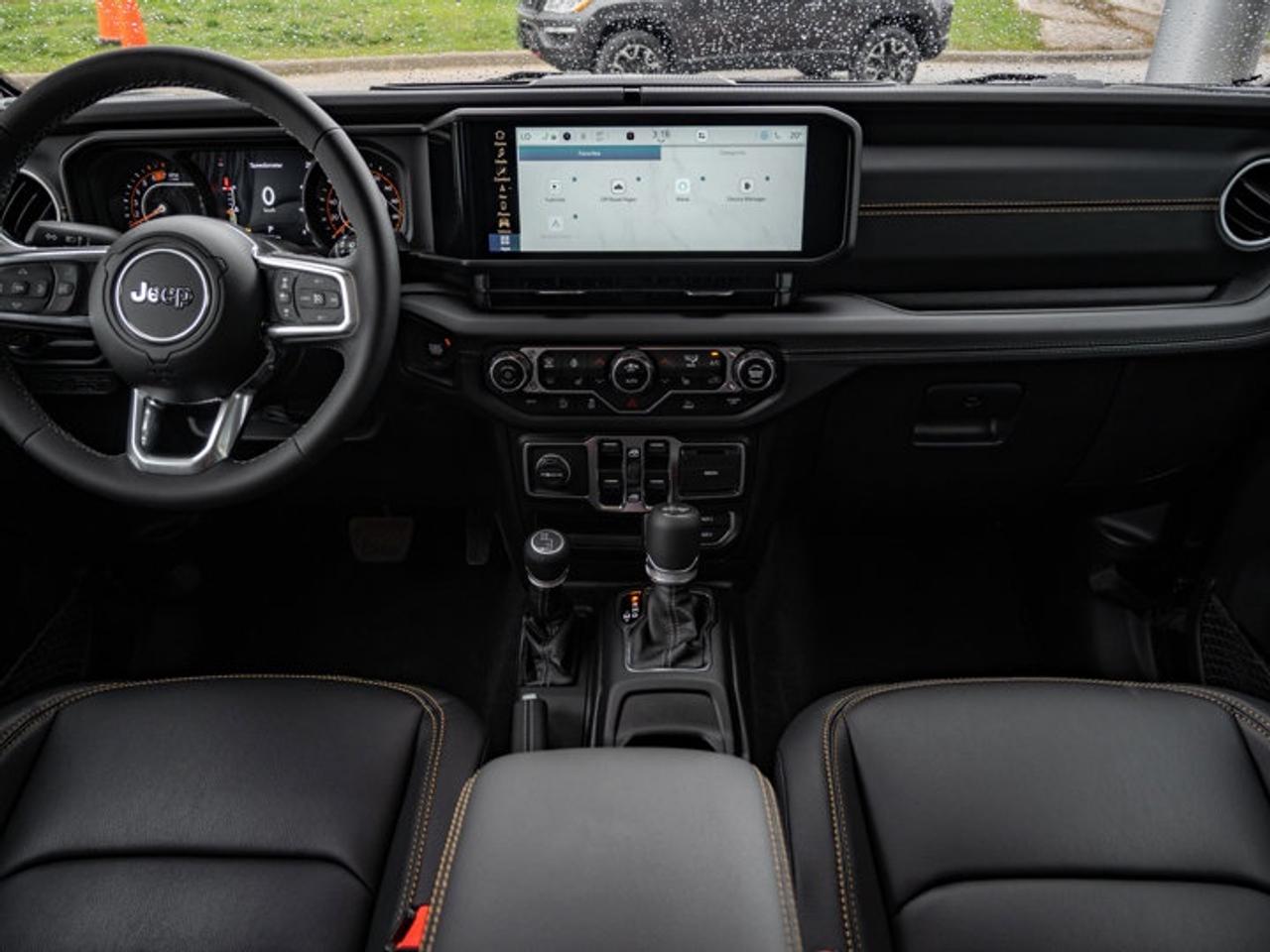 2025 Jeep Wrangler Sahara Photo