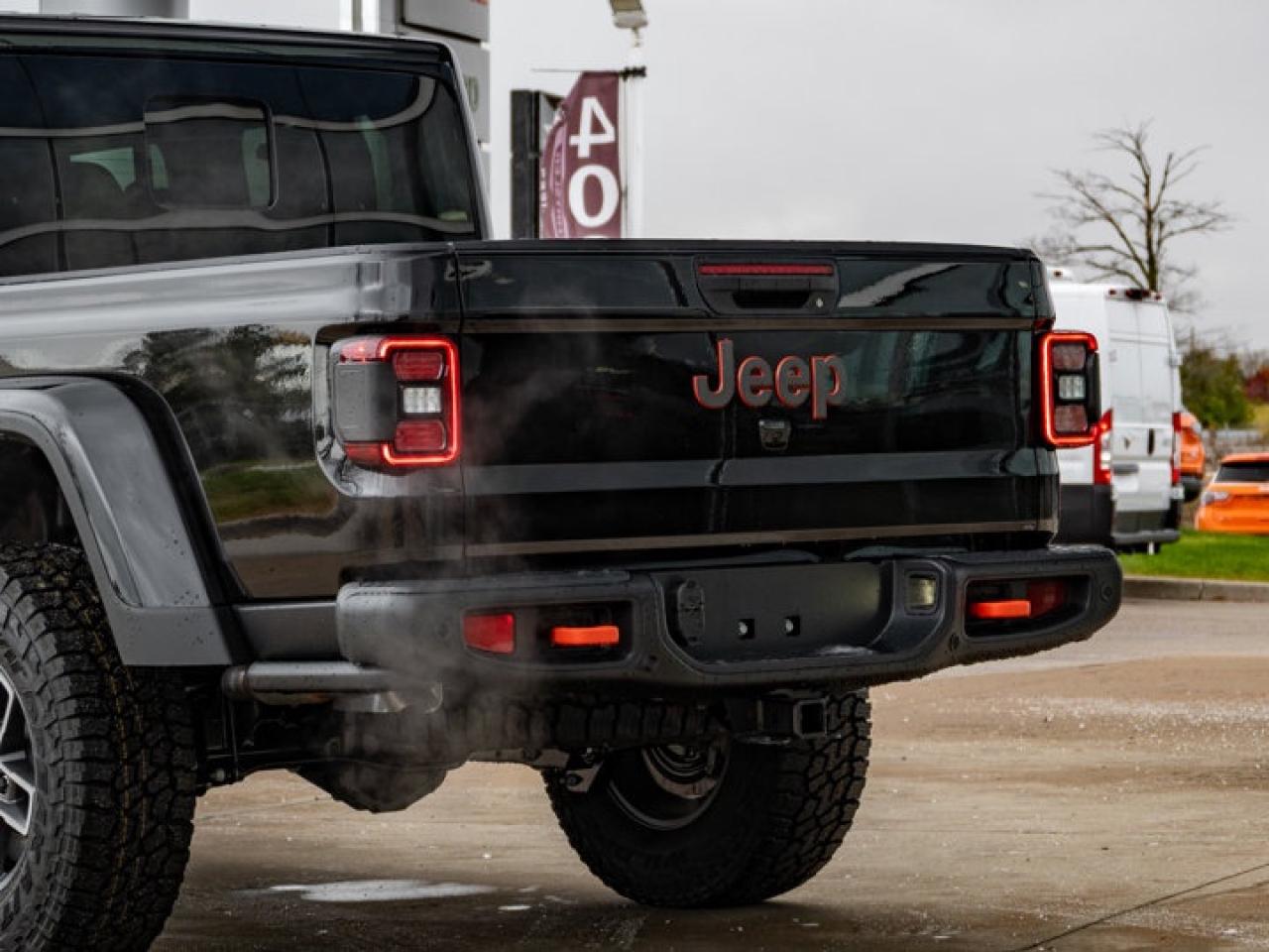 2026 Jeep Gladiator MOJAVE X Photo