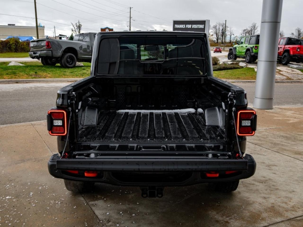 2026 Jeep Gladiator MOJAVE X Photo