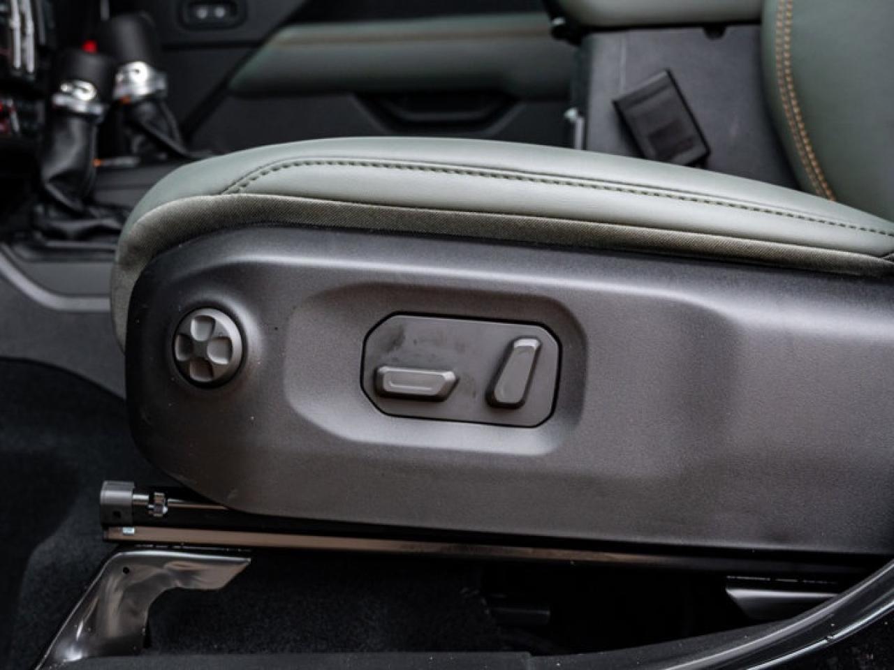 2026 Jeep Gladiator MOJAVE X Photo