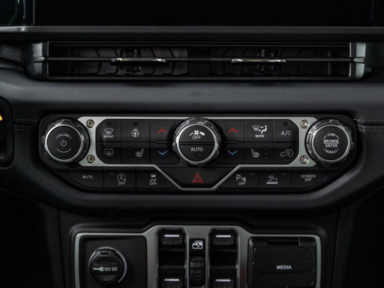 2026 Jeep Gladiator MOJAVE X Photo