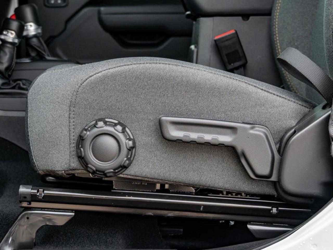 2026 Jeep Gladiator Sport S Photo