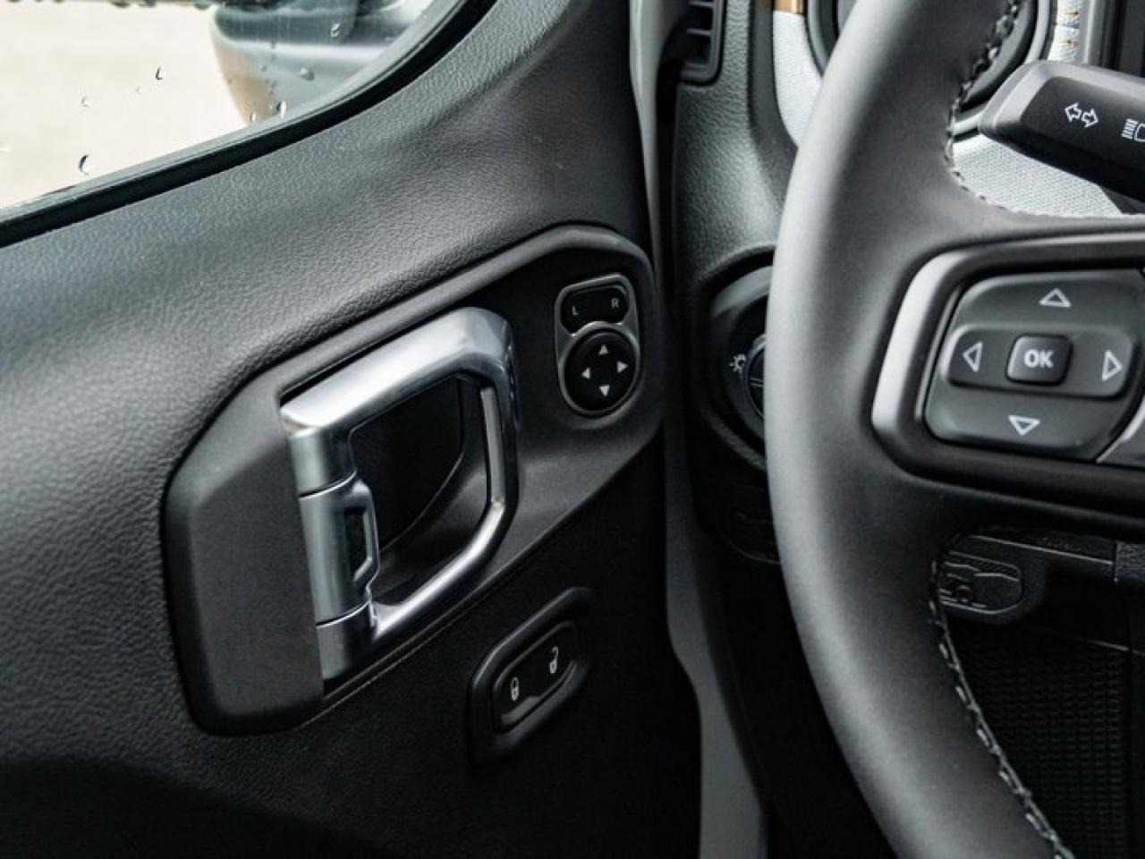 2026 Jeep Gladiator Sport S Photo