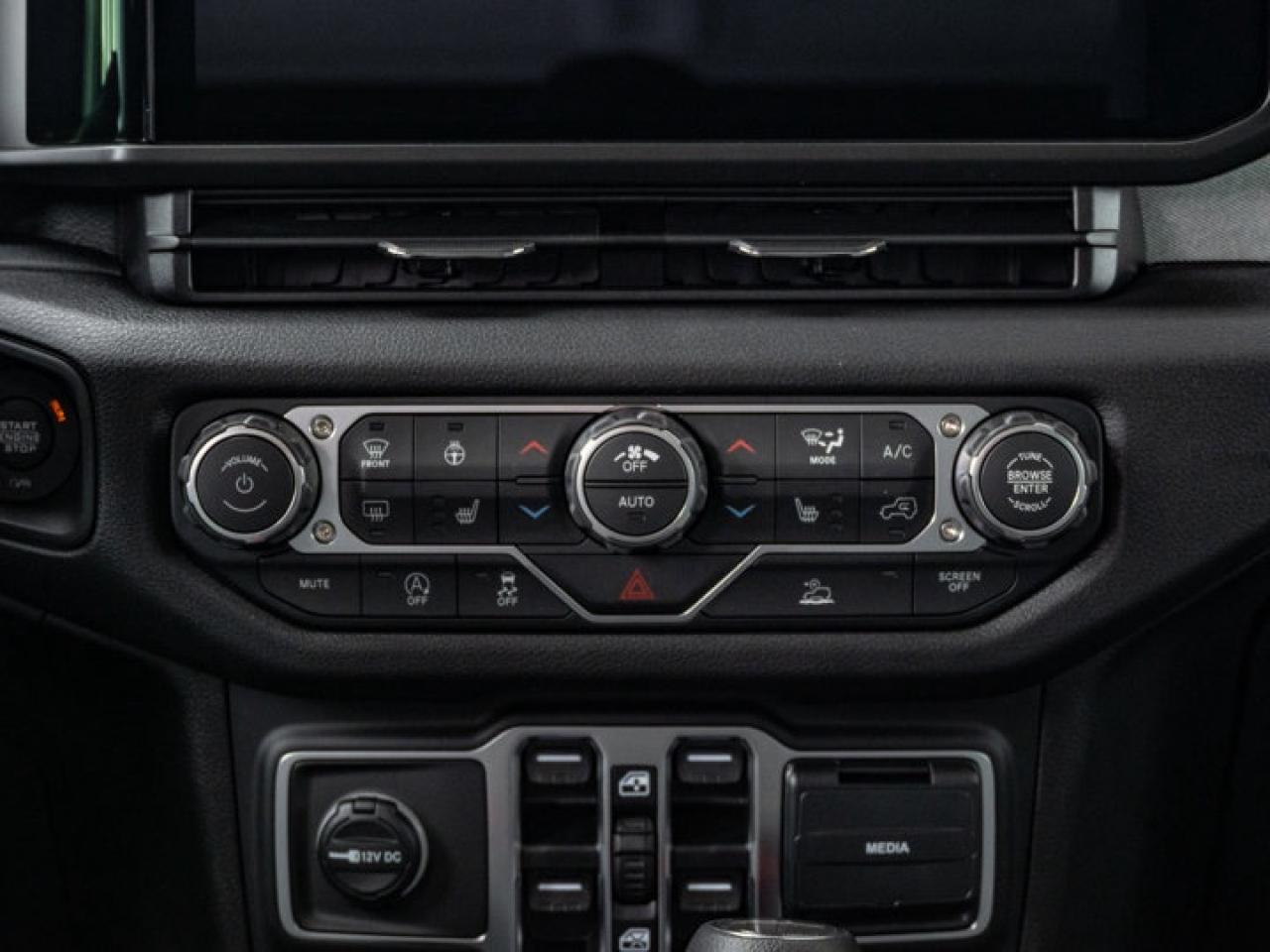 2026 Jeep Gladiator Sport S Photo