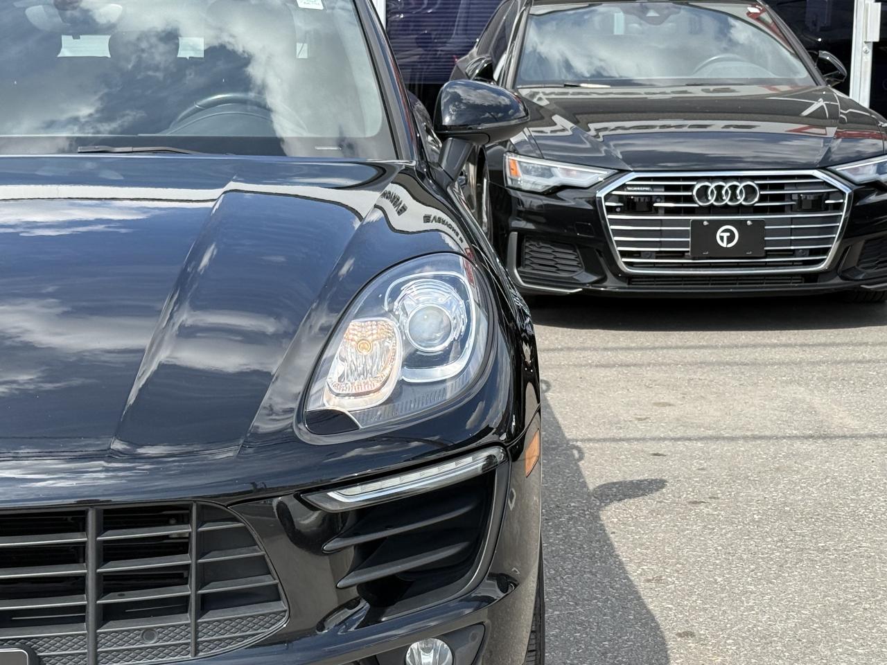 2018 Porsche Macan | PREMIUM | ALCANTARA | PANO | LOADED Photo