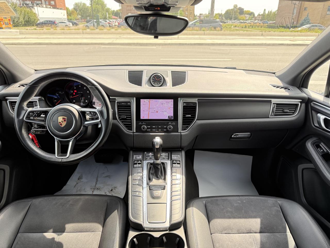 2018 Porsche Macan | PREMIUM | ALCANTARA | PANO | LOADED Photo