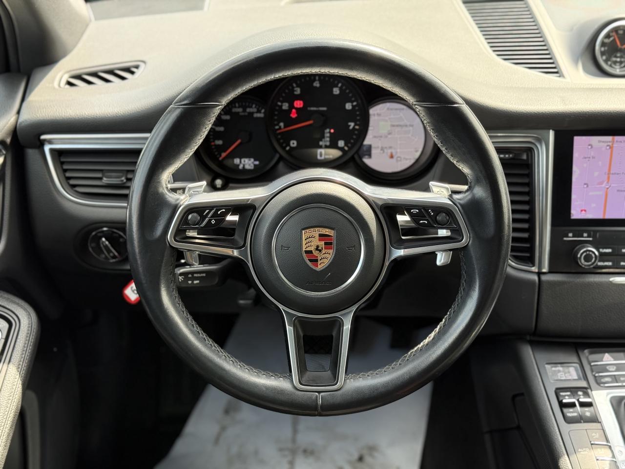 2018 Porsche Macan | PREMIUM | ALCANTARA | PANO | LOADED Photo