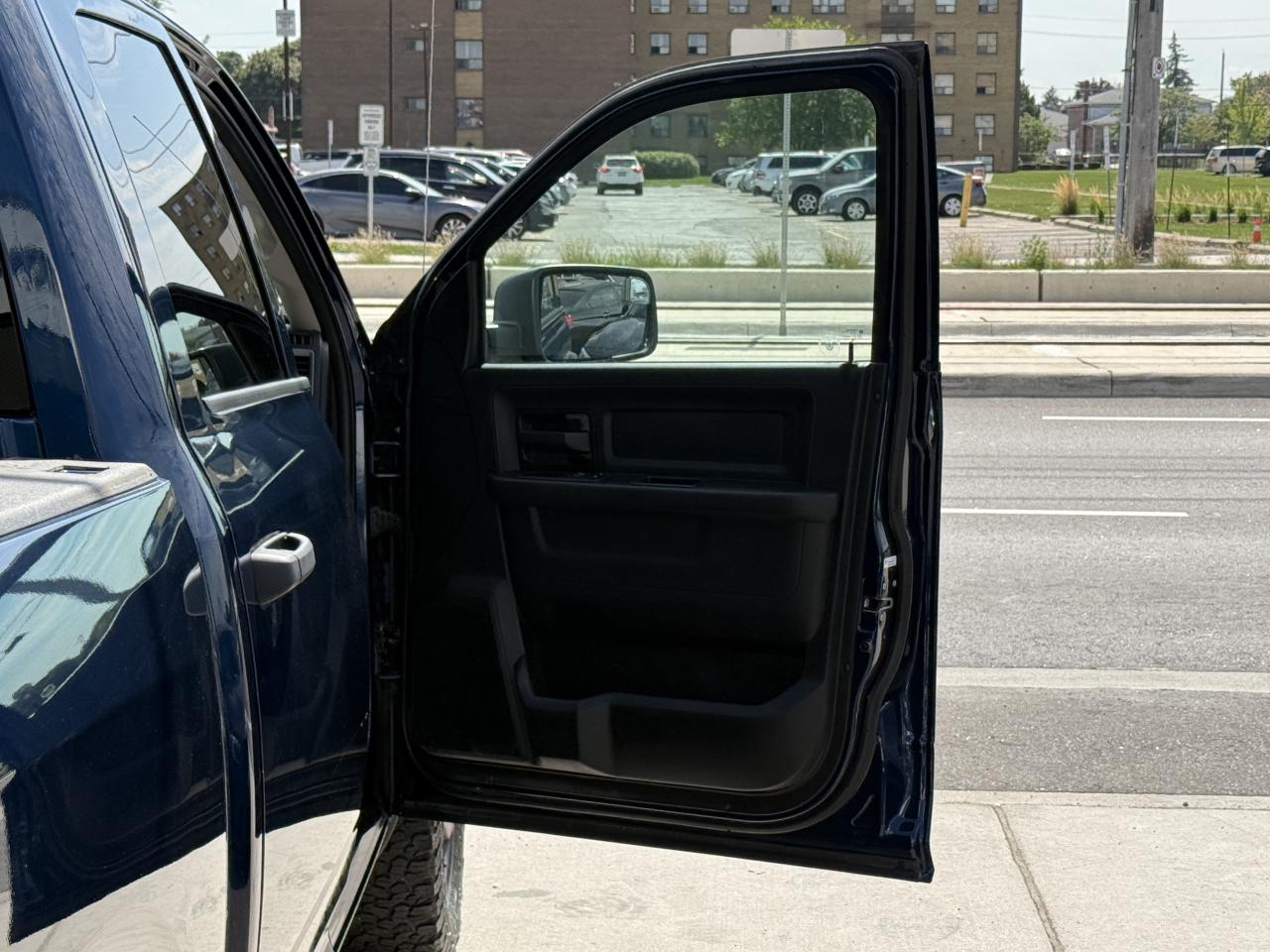 2021 RAM 1500 Classic TRADESMAN | BACK UP CAMERA | UPGRADED EXHAUST Photo