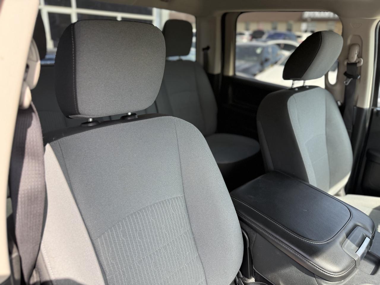 2021 RAM 1500 Classic TRADESMAN | BACK UP CAMERA | UPGRADED EXHAUST Photo