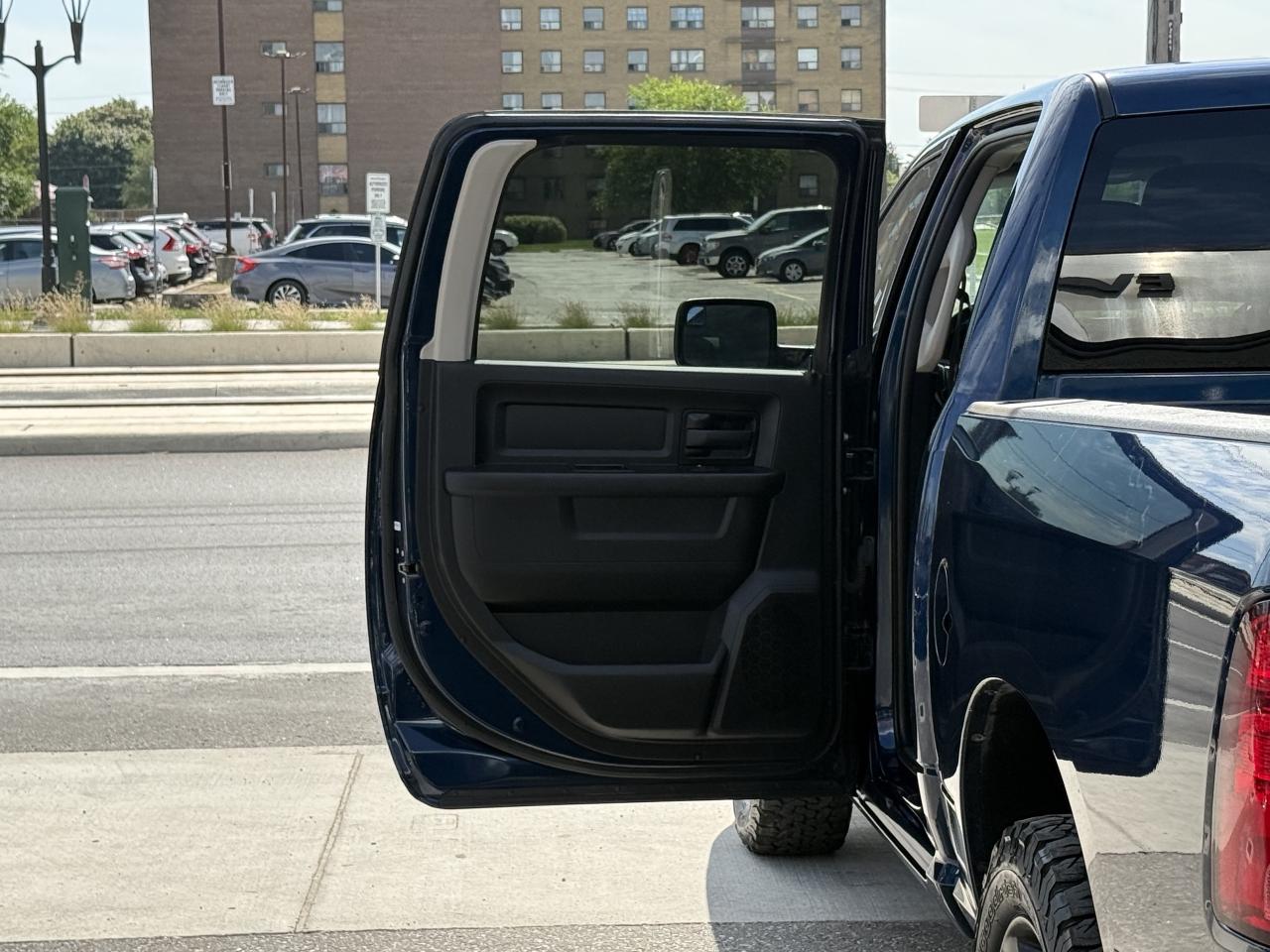 2021 RAM 1500 Classic TRADESMAN | BACK UP CAMERA | UPGRADED EXHAUST Photo