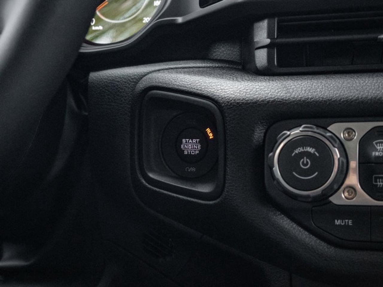 2026 Jeep Gladiator Sport S Photo