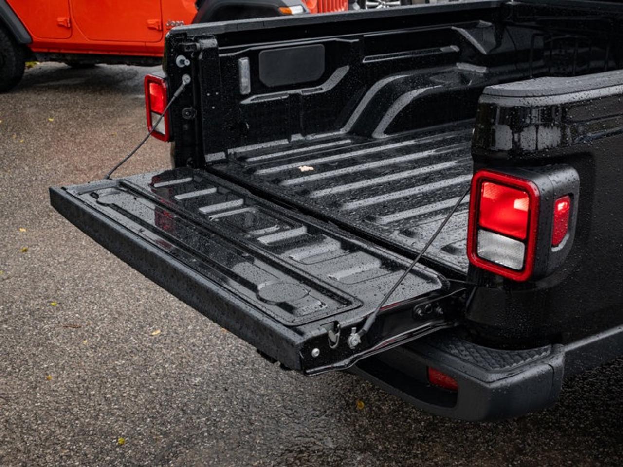 2026 Jeep Gladiator Sport S Photo