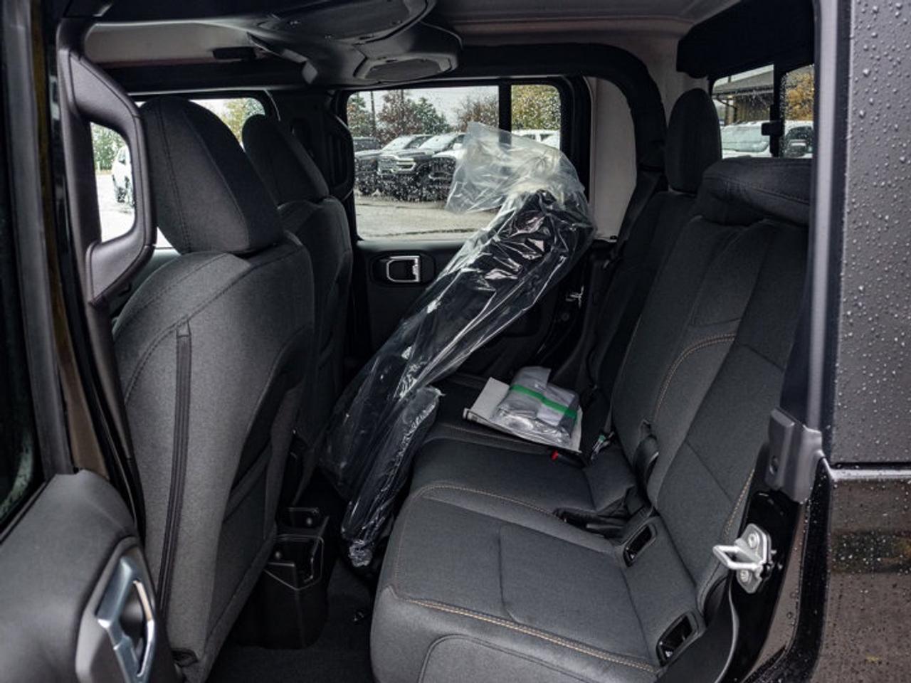 2026 Jeep Gladiator Sport S Photo