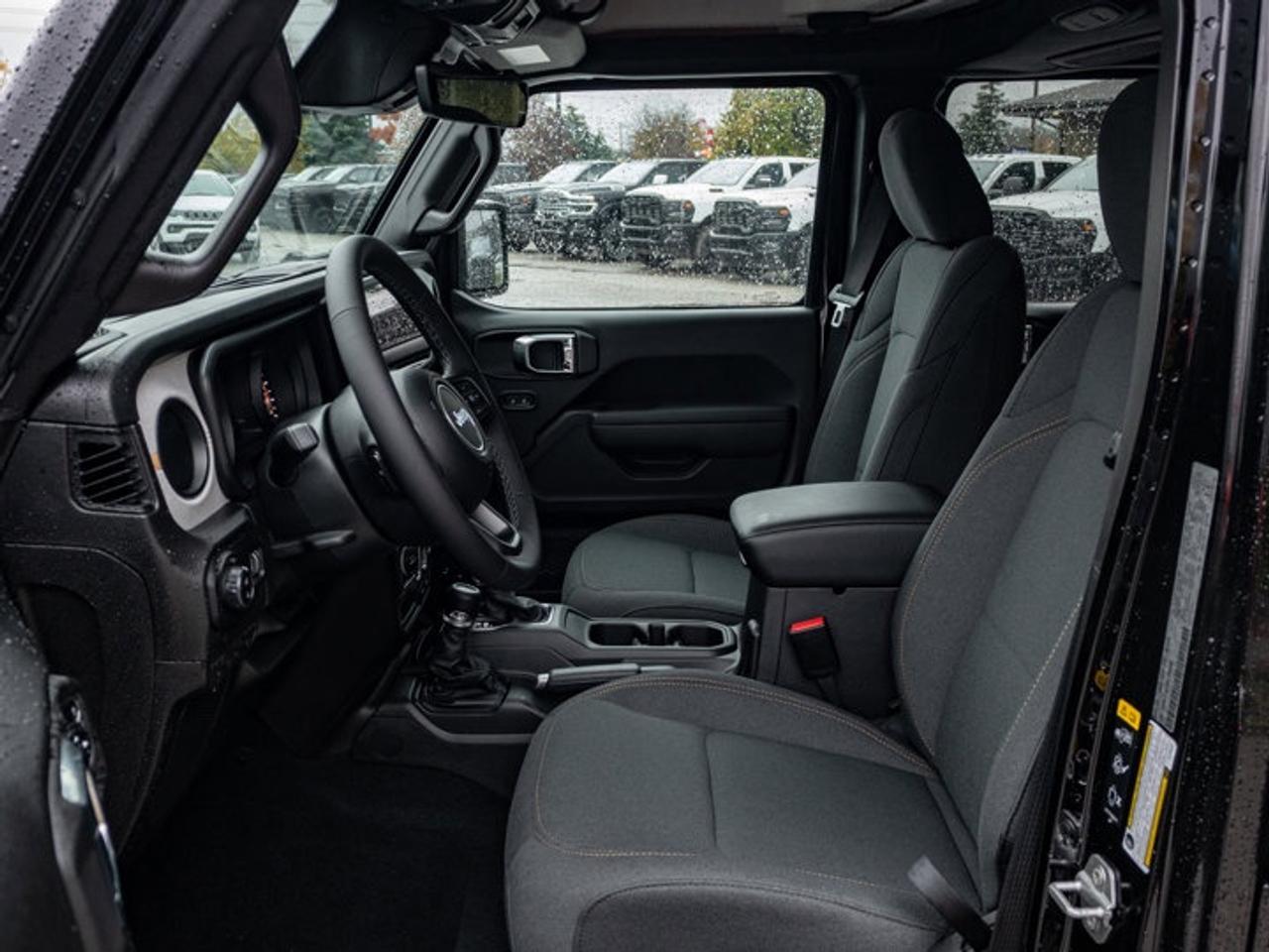 2026 Jeep Gladiator Sport S Photo