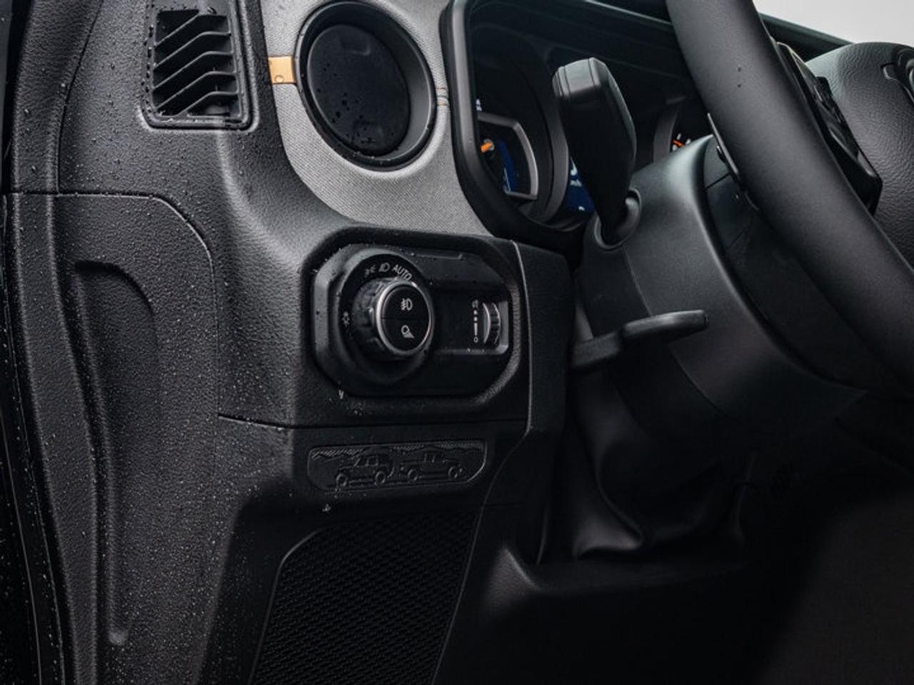 2026 Jeep Gladiator Sport S Photo