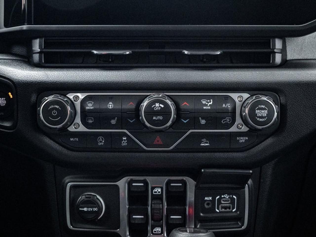 2026 Jeep Gladiator Sport S Photo