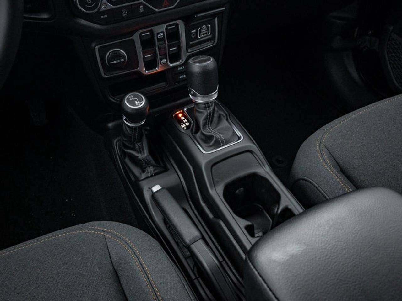 2026 Jeep Gladiator Sport S Photo