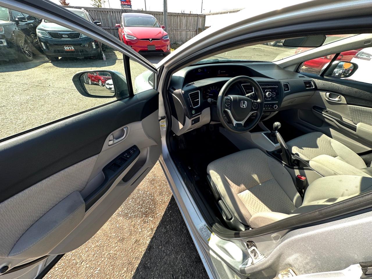 2014 Honda Civic LX - Photo #14