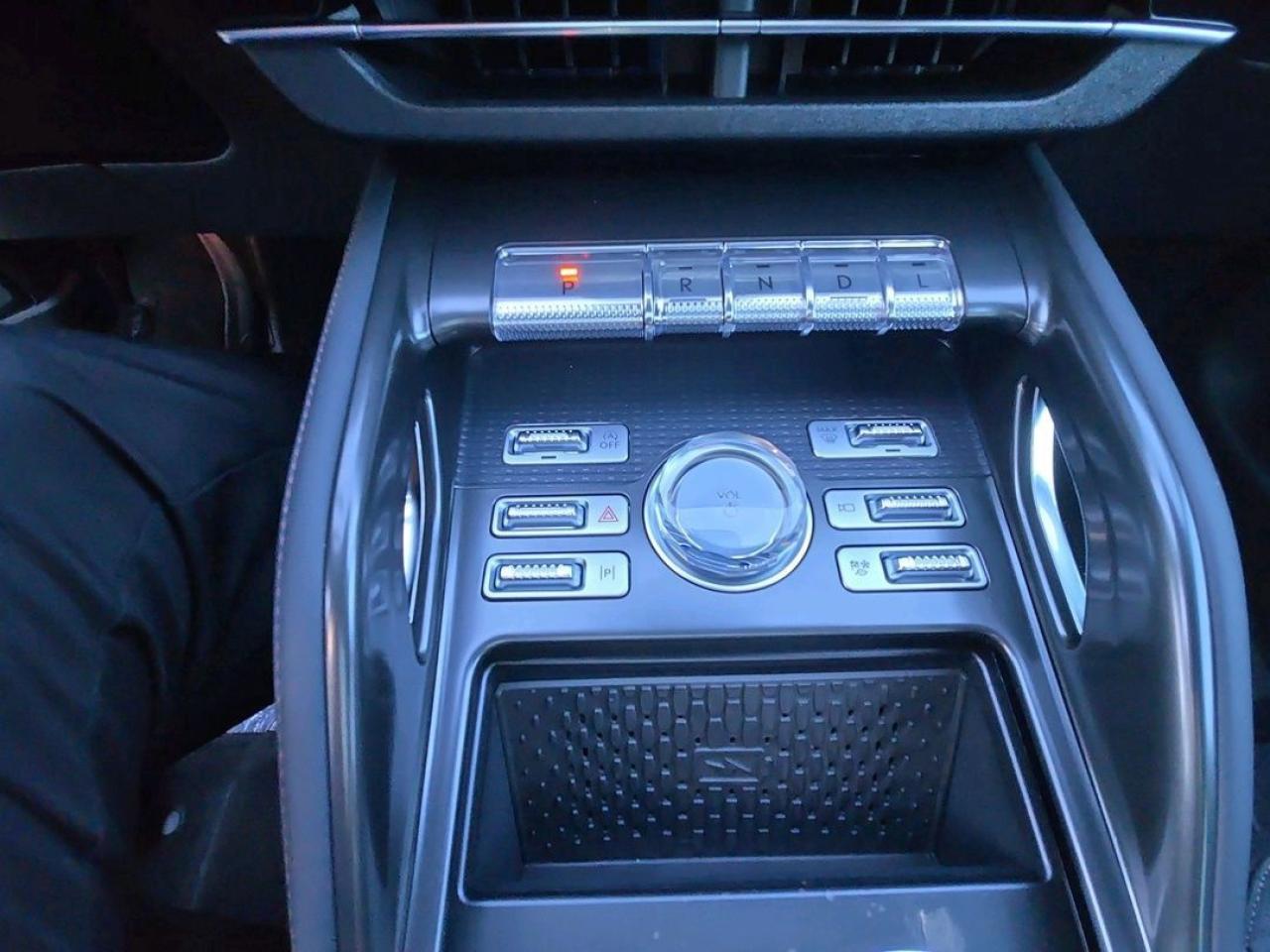 2025 Lincoln Nautilus RESERVE Photo