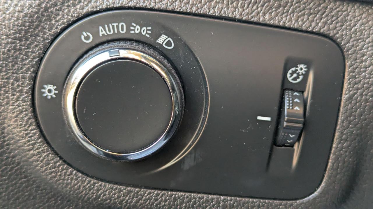 2018 Chevrolet Cruze LT - Photo #13