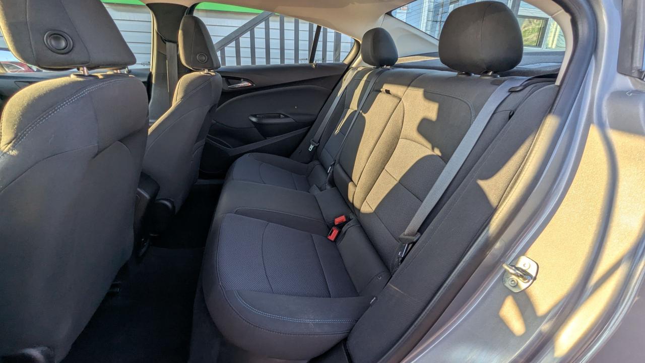 2018 Chevrolet Cruze LT - Photo #8