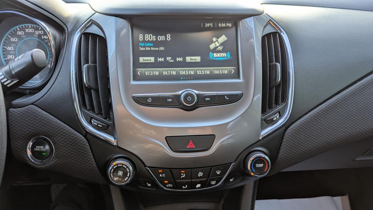 2018 Chevrolet Cruze LT - Photo #17