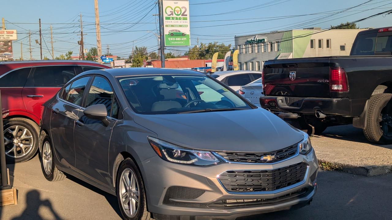 2018 Chevrolet Cruze LT - Photo #3