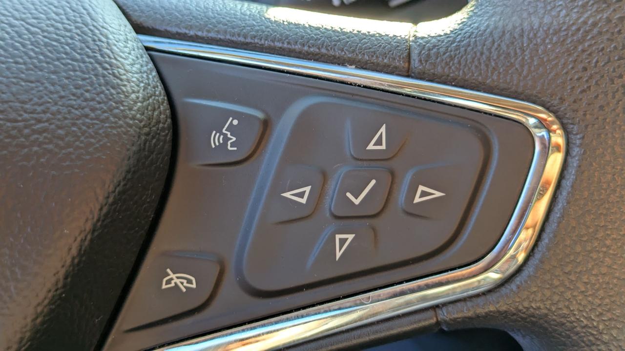 2018 Chevrolet Cruze LT - Photo #11