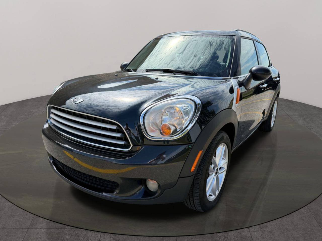 2014 MINI Cooper Countryman FWD 4dr Photo3