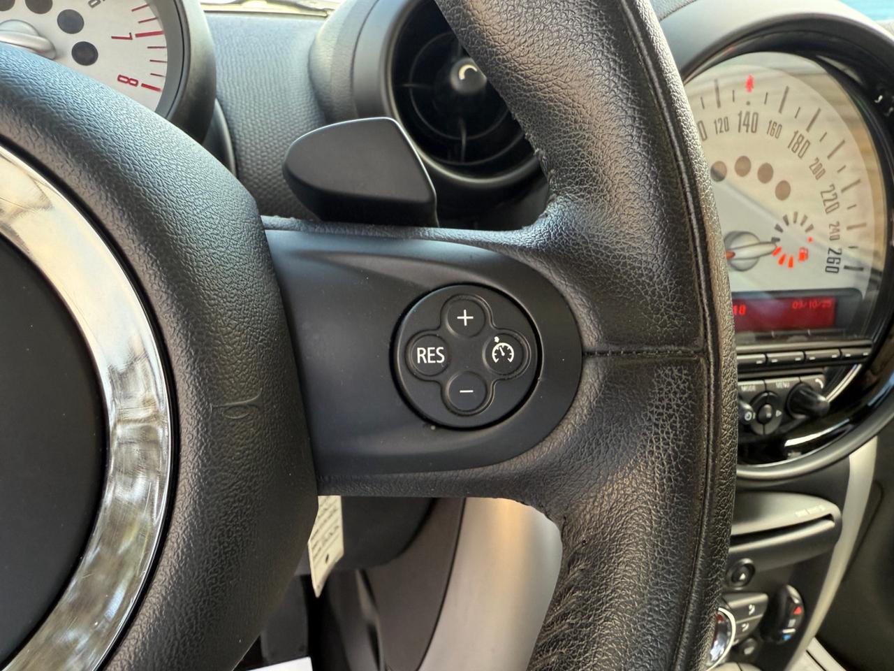 2014 MINI Cooper Countryman FWD 4dr Photo