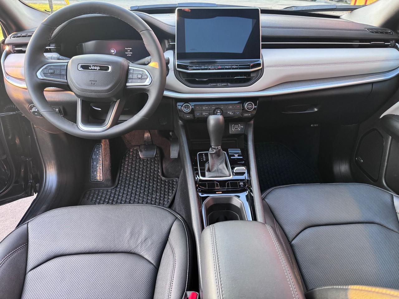 2024 Jeep Compass Limited 4X4 - Photo #12