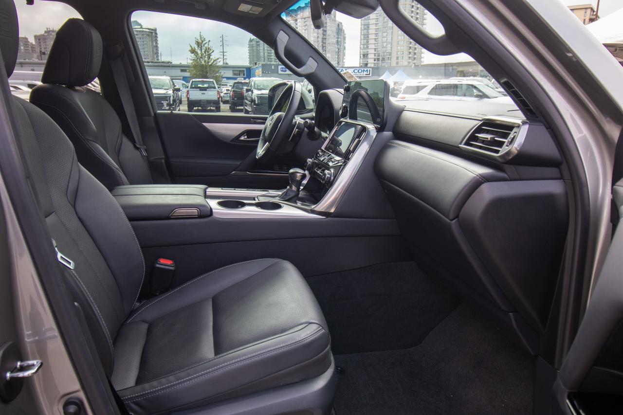 2023 Lexus LX LX 600 Photo5