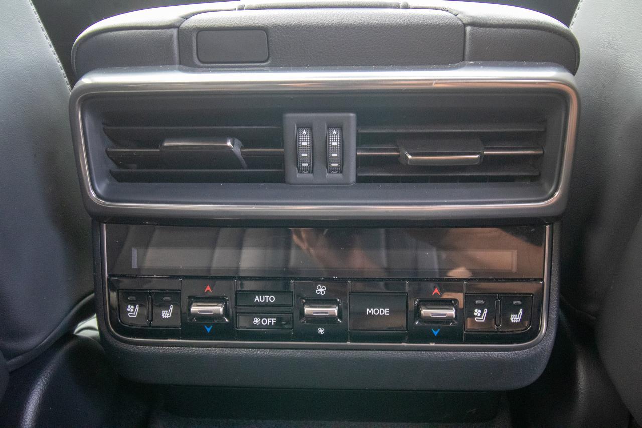 2023 Lexus LX LX 600 Photo5