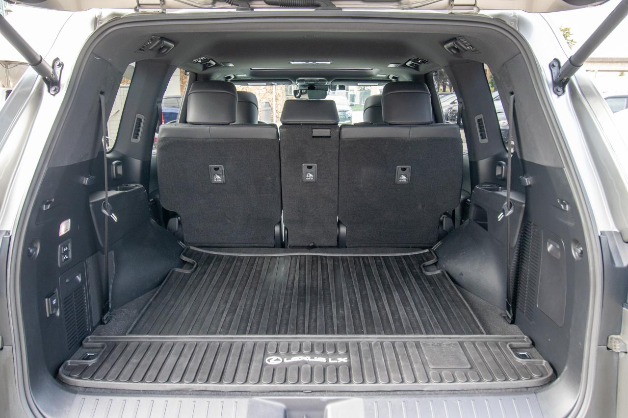 2023 Lexus LX LX 600 Photo5