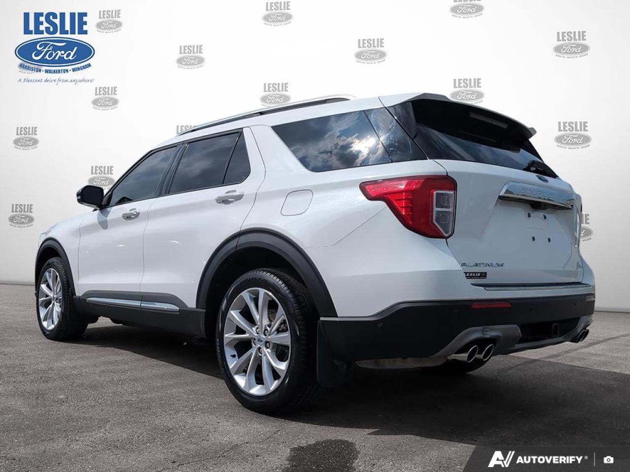 2022 Ford Explorer Platinum 4WD Photo3