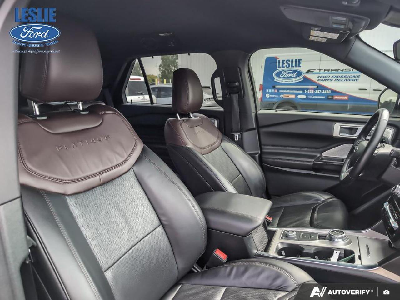 2022 Ford Explorer Platinum 4WD Photo