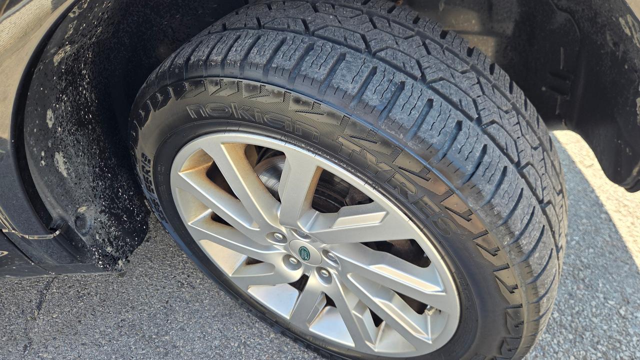2013 Land Rover LR2 HSE - Photo #21