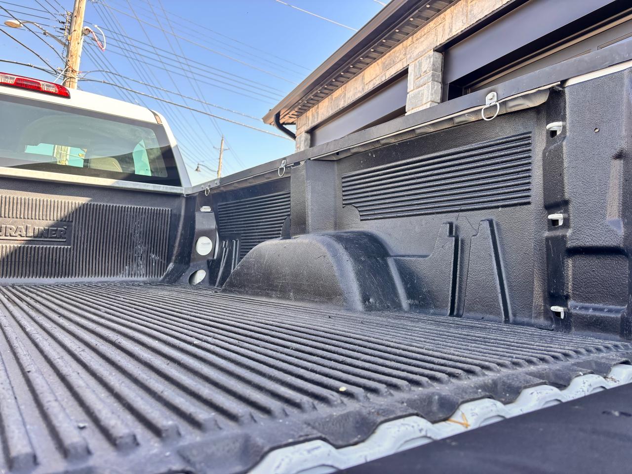 2024 Chevrolet Silverado 1500 LIKE NEW, FULLY FINANCEABLE, WARRANTY AVAILABLE!