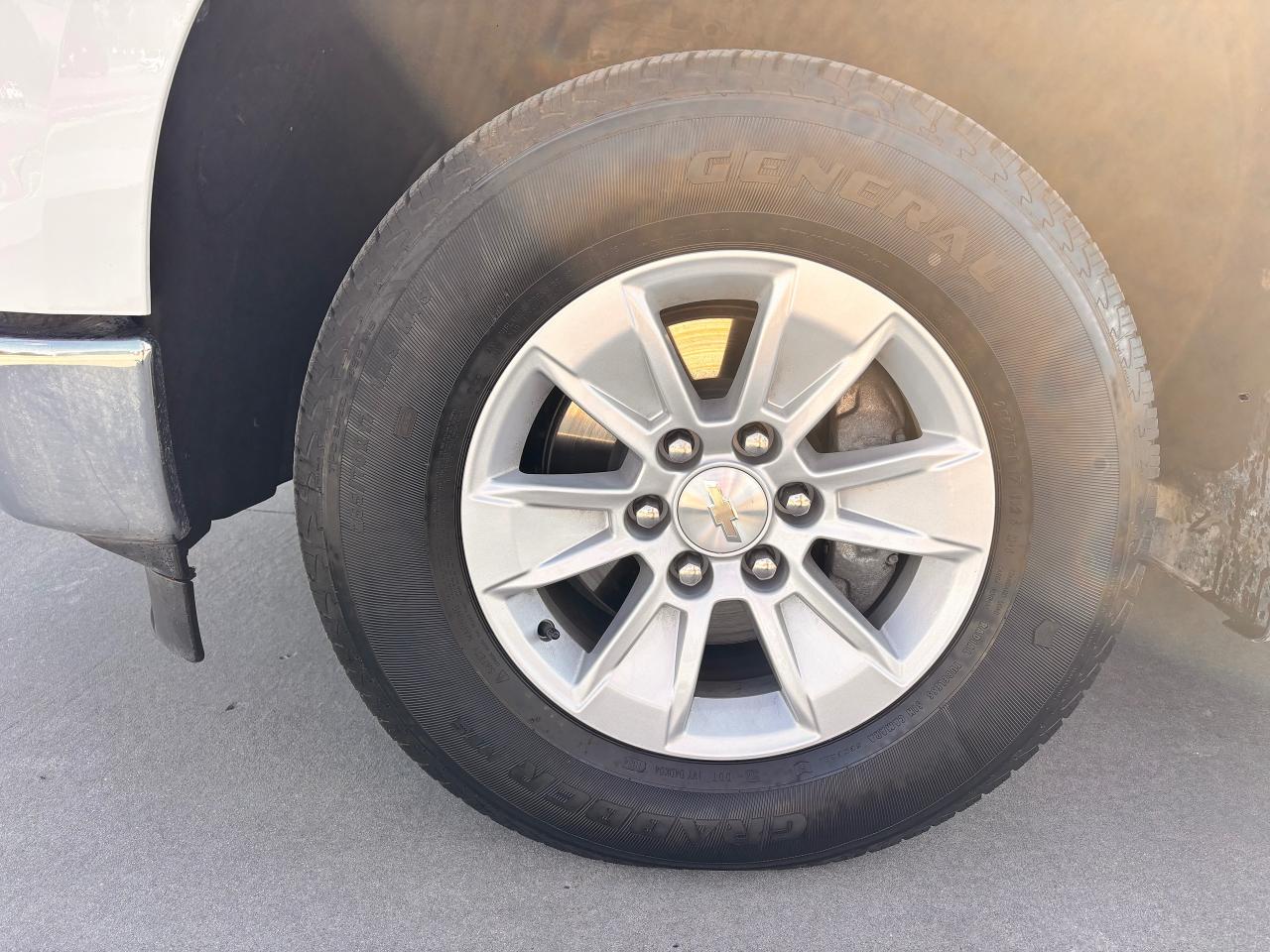 2024 Chevrolet Silverado 1500 LIKE NEW, FULLY FINANCEABLE, WARRANTY AVAILABLE!